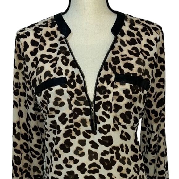 NY&Co Leopard Print Pullover Blouse- Flawed - Picture 4 of 13